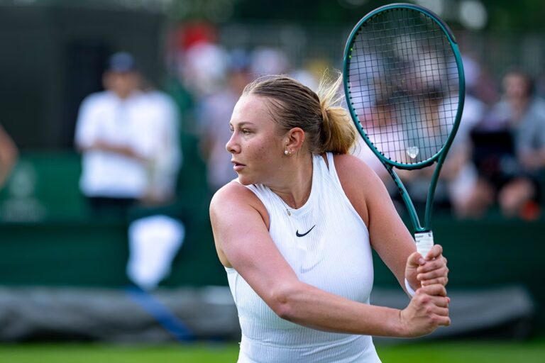 Klugman Fica Mais Perto De Wimbledon, Anisimova Avança - Tenisbrasil